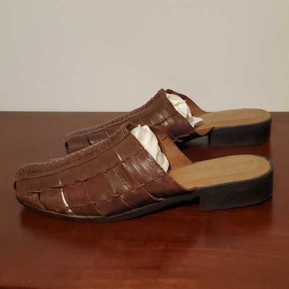 Romano leather slip on mules, size 9 - Picture 1 of 6